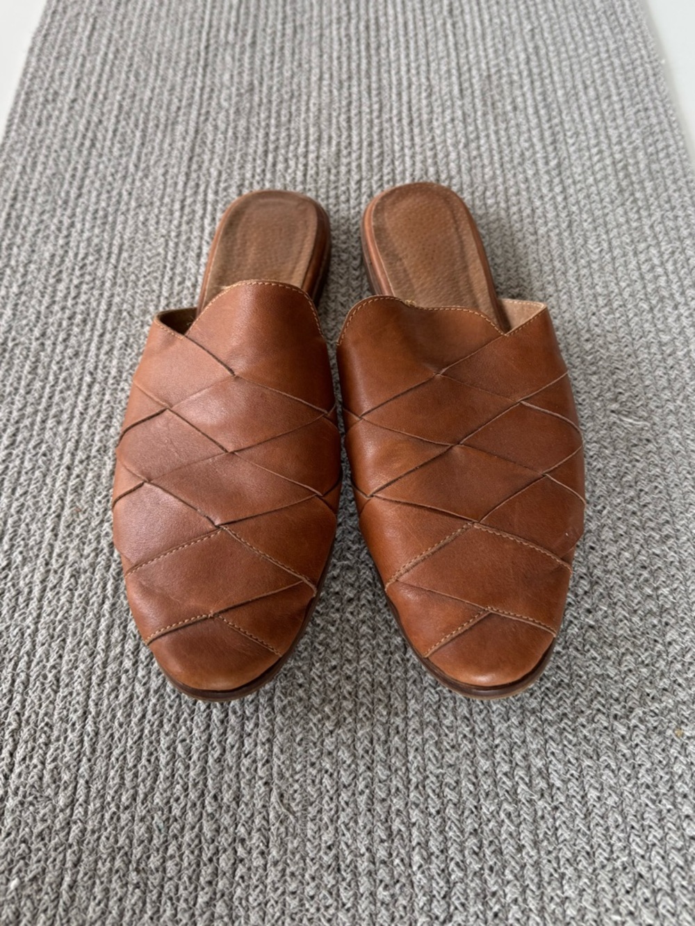 Seychelles Cognac Brown Leather Woven Mules Slides Sz 8.5 - Picture 2 of 9